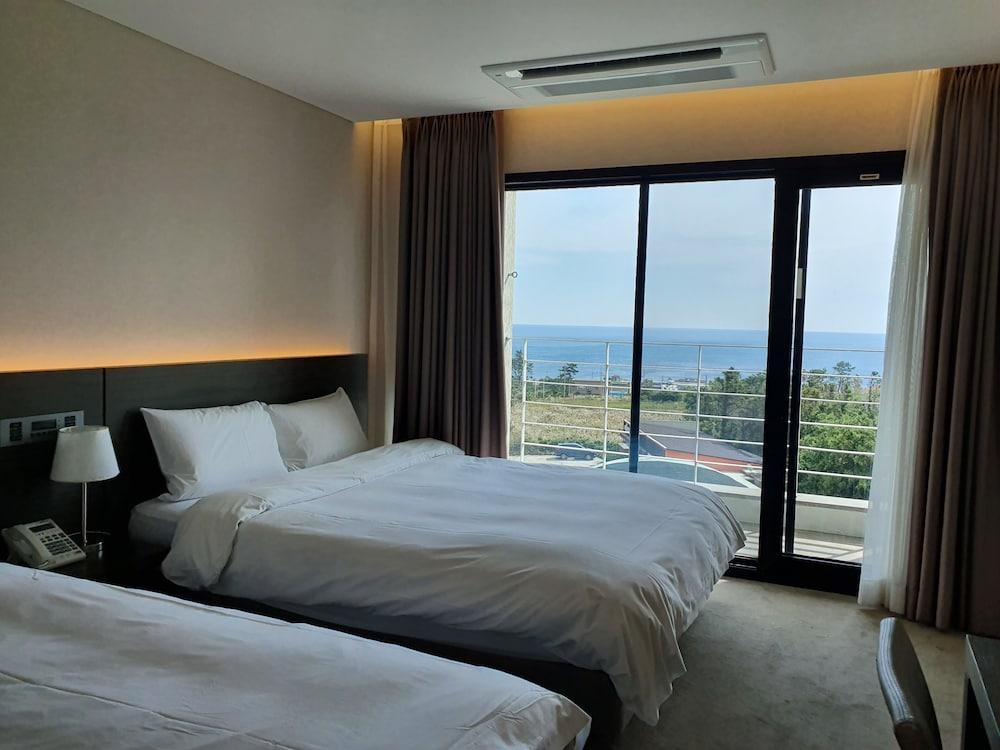 Grand Mer Hotel Seogwipo Ocean Esterno foto