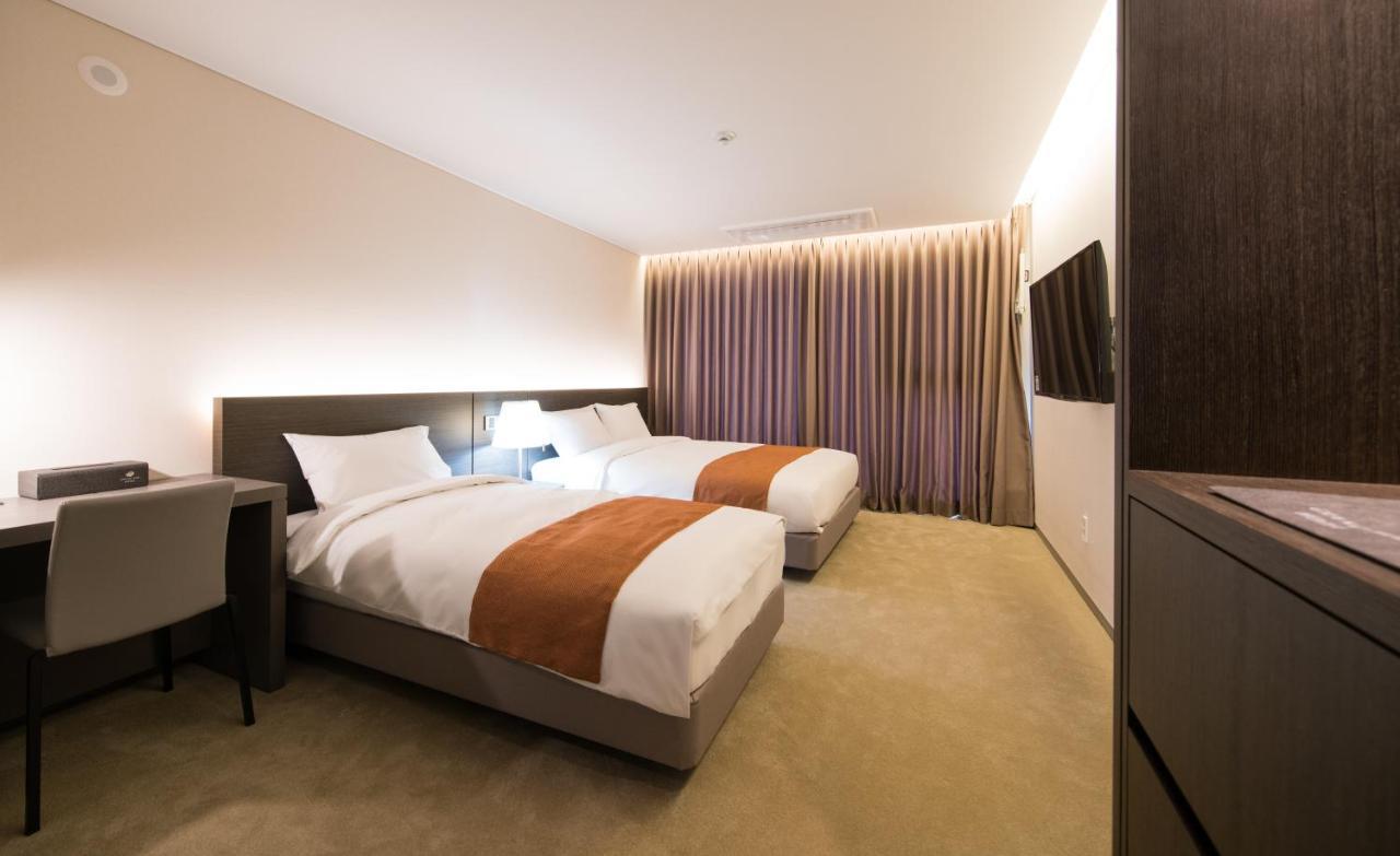 Grand Mer Hotel Seogwipo Ocean Esterno foto