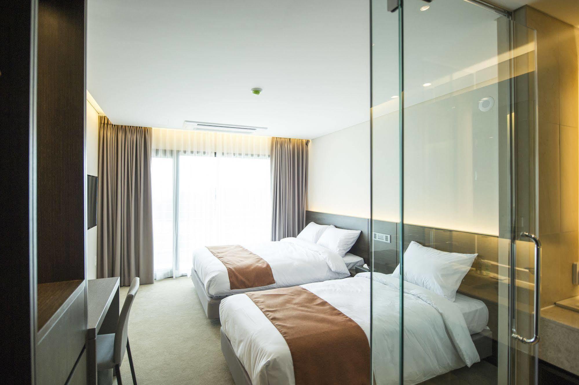 Grand Mer Hotel Seogwipo Ocean Esterno foto